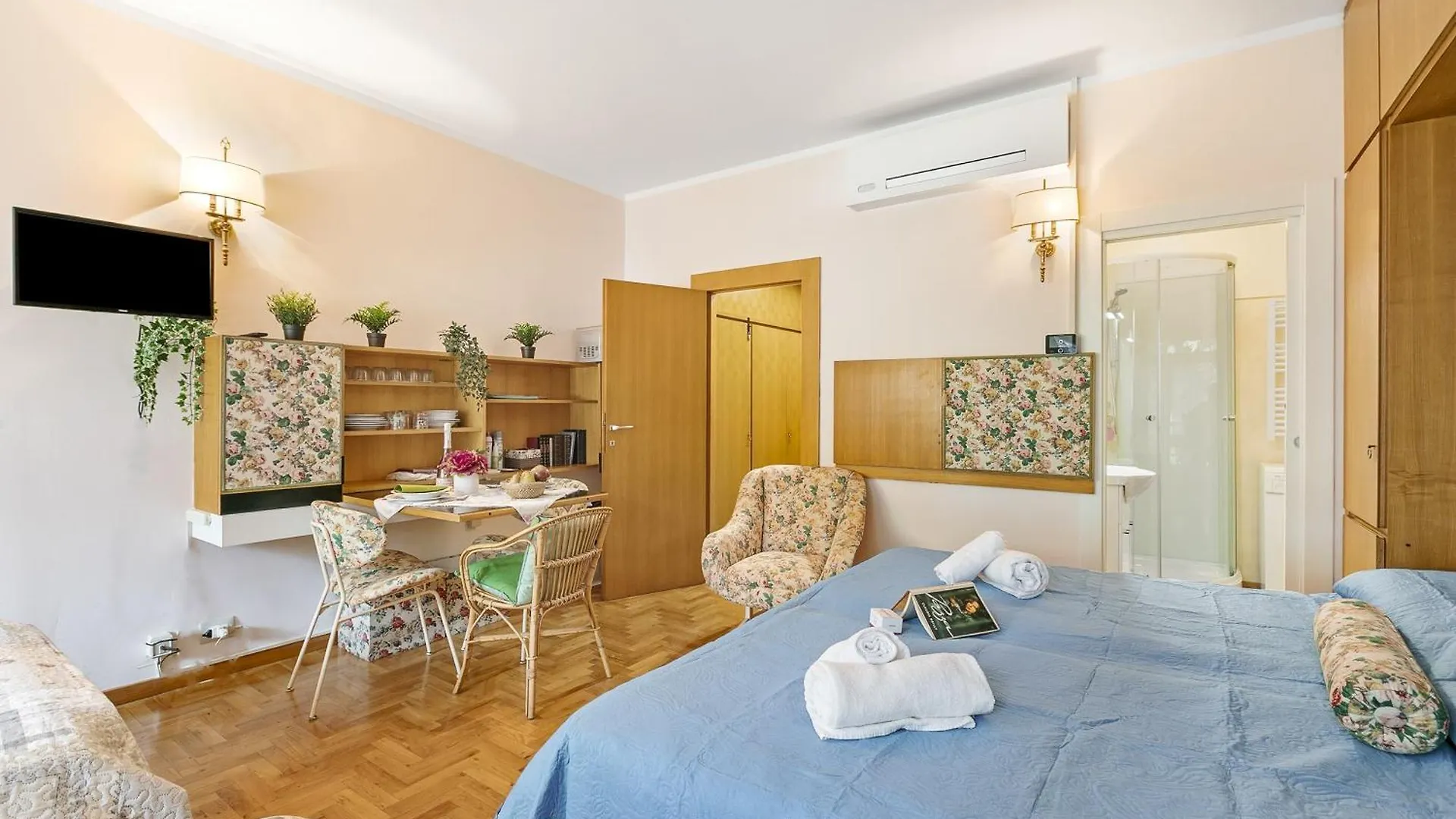 Apartment Sonia Sweet Love With Shared Pool - Happy Rentals Gardone Riviera
