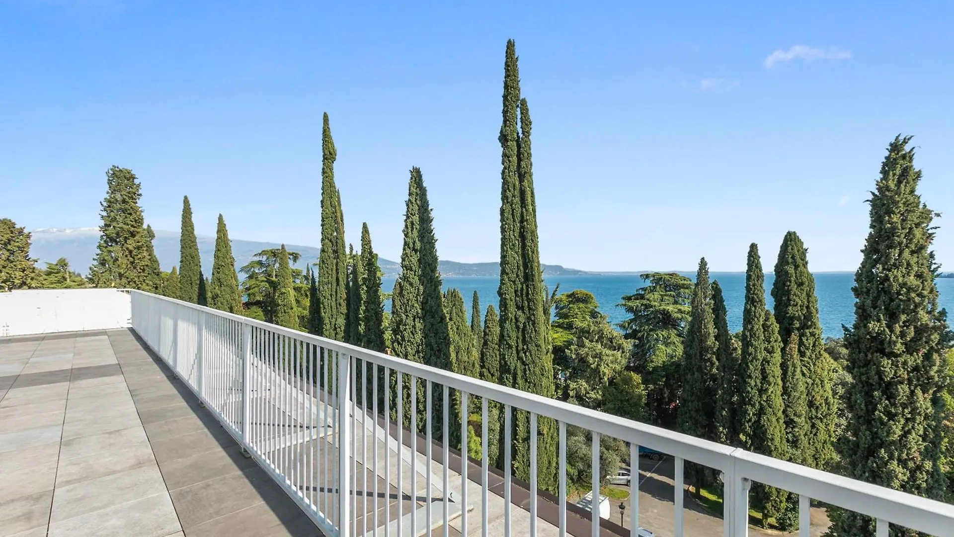 Apartment Sonia Sweet Love With Shared Pool - Happy Rentals Gardone Riviera
