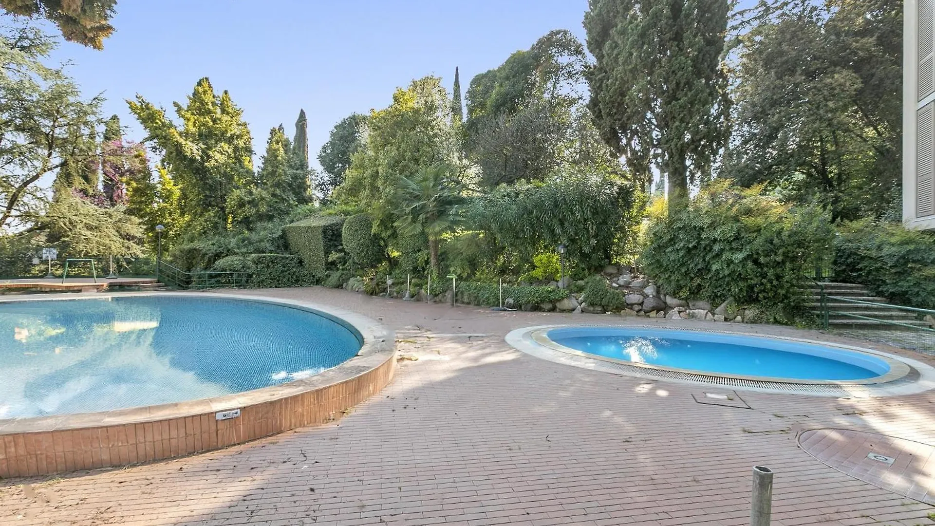 Sonia Sweet Love With Shared Pool - Happy Rentals Gardone Riviera Italien