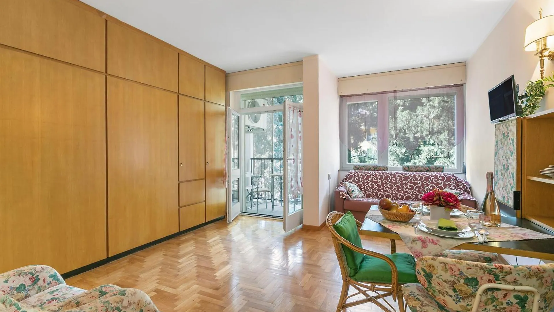 Sonia Sweet Love With Shared Pool - Happy Rentals Gardone Riviera Apartment