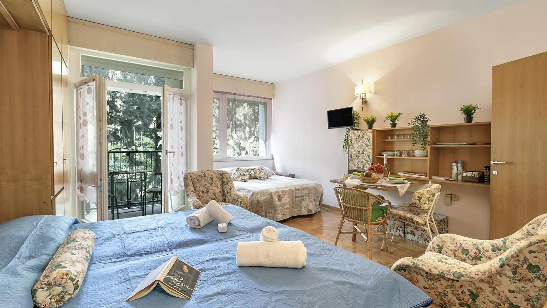 Appartement Sonia Sweet Love With Shared Pool - Happy Rentals Gardone Riviera Italië